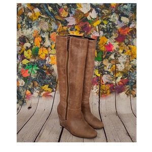 ✨Leather wedge boots✨